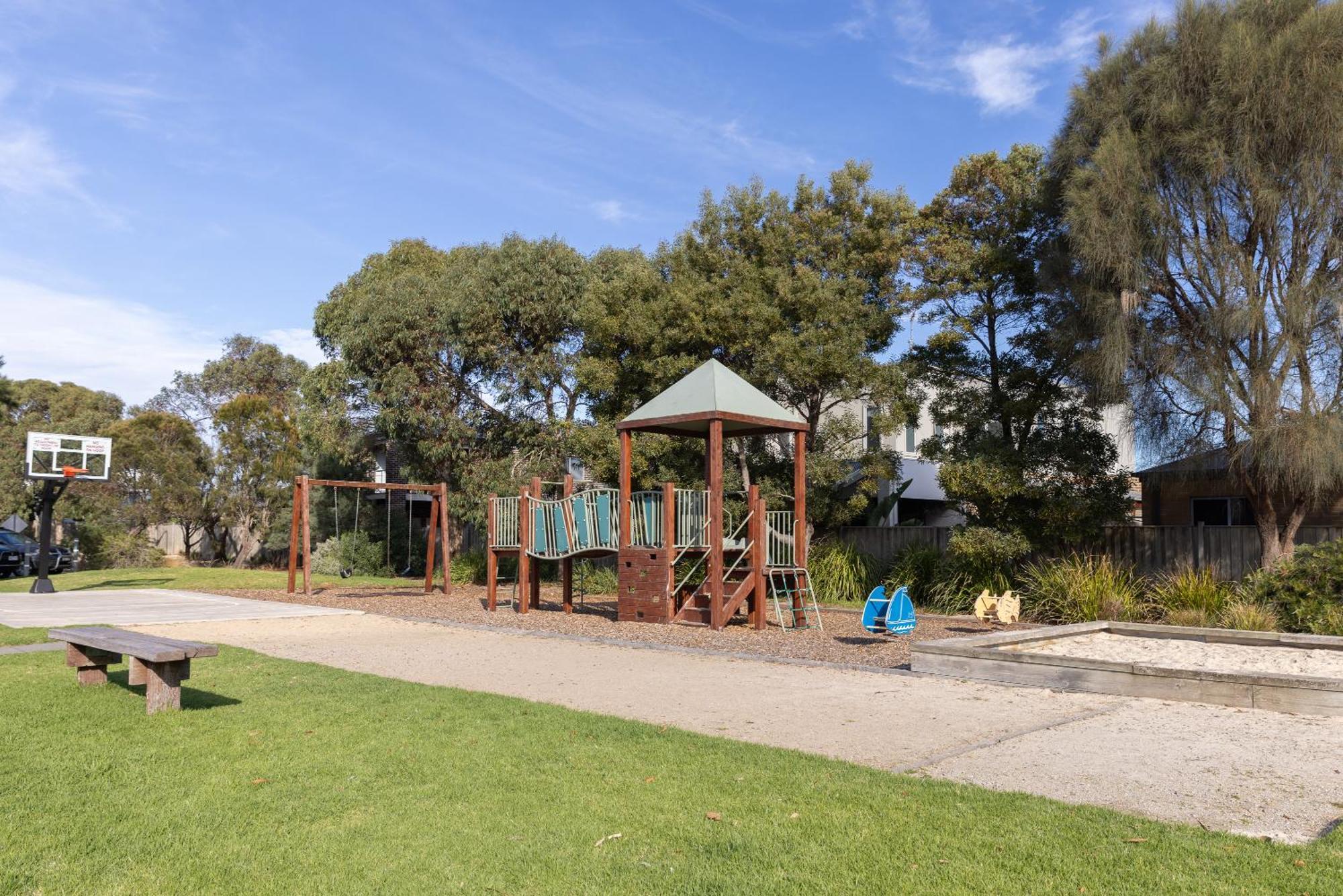 Torquay Golf Retreats - Pool, Beach, Tennis, Golf Exterior photo